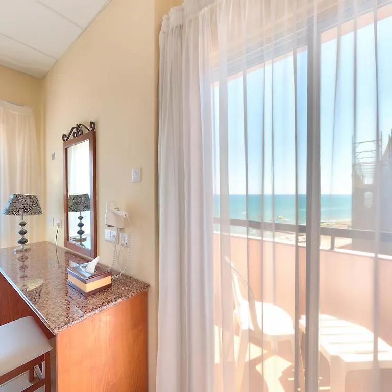 Mackenzie Beach Hotel Larnaca