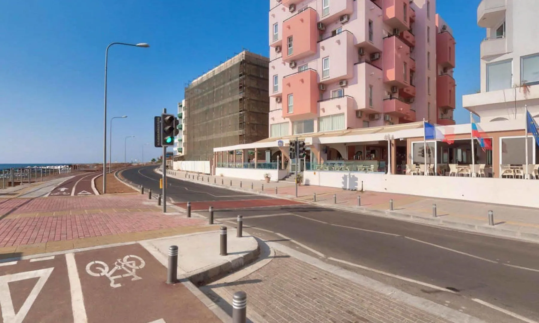 Mackenzie Beach Hotel لارنكا