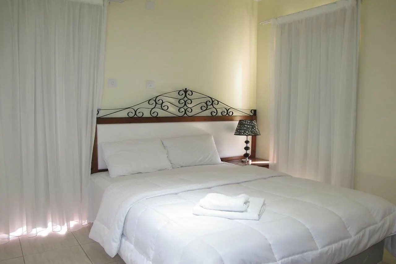 Mackenzie Beach Hotel لارنكا